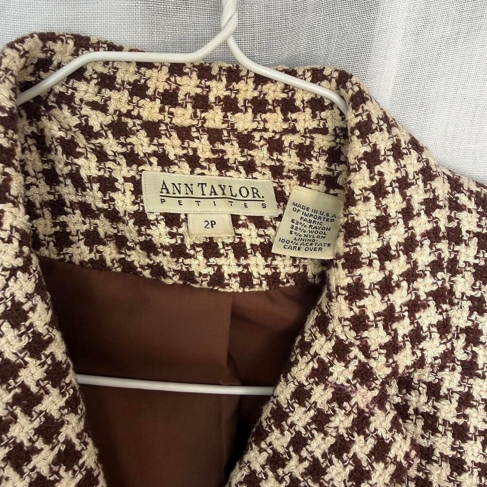 Vintage Brown Houndstooth Fitted Blazer – Ann Taylor Petites - Picture 5 of 7